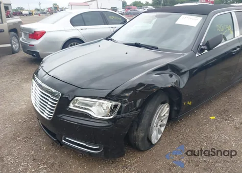2013 Chrysler 300 Motown from USA, damaged, VIN 2C3CCAAG8DH635334